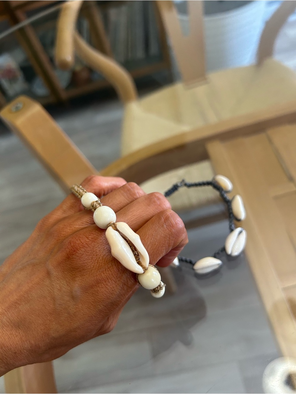 Shell Beaded Bracelets - Picture 5 of 8